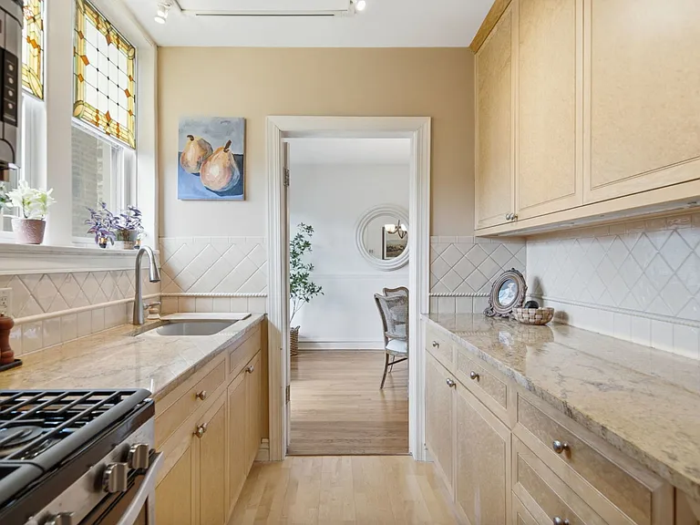 6751 N Artesian Ave #1C — Photo 11