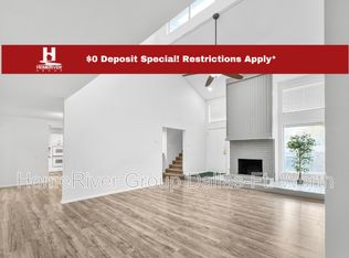 5522 Willow Cir, Fort Worth, TX 76112