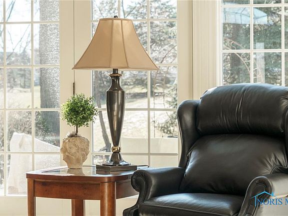 4th image of 7841 Oak Leaf Ct
