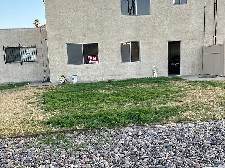 6640 E Calle La Paz #C-1 — Photo 1