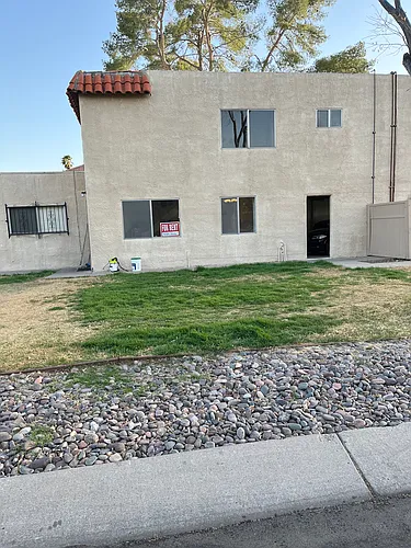 6640 E Calle La Paz #C-1 Photo 1