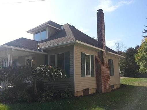 4th image of 185 E Granville St