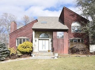 5 Harrison Ct, Cortlandt Manor, NY 10567