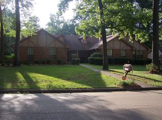 109 Longwood Dr, Clinton, MS 39056