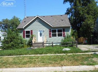 629 Beach St, Mount Morris, MI 48458