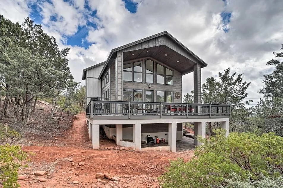 4333 N Lodgepole Cir