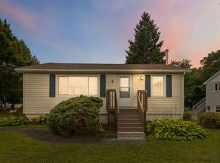 2 Kelly St, Halifax, NS B3N1W1
