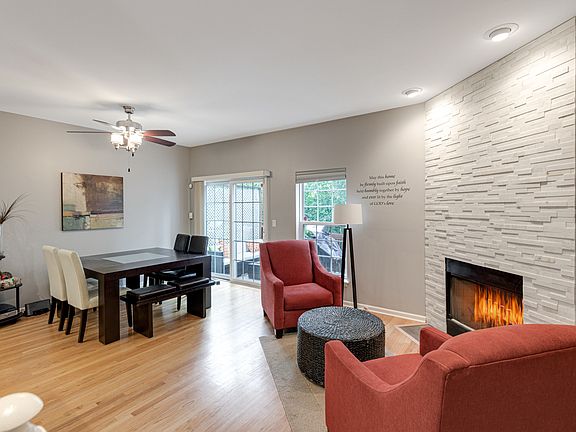 5th image of 3817 N Milwaukee Ave Unit G