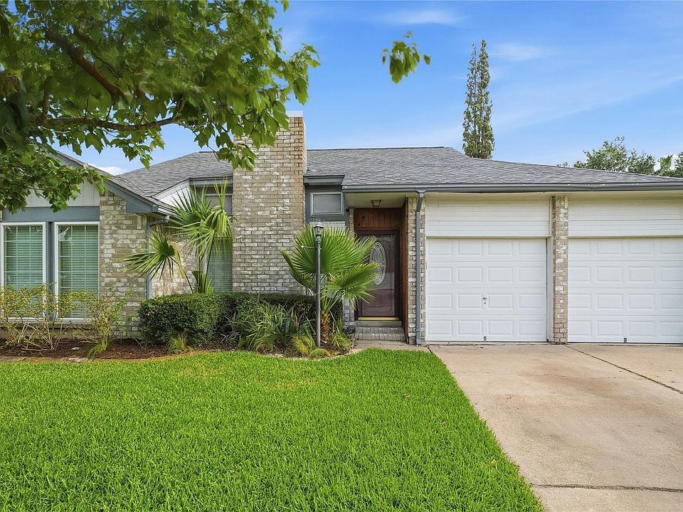 1st image of 16926 Applecross Ln
