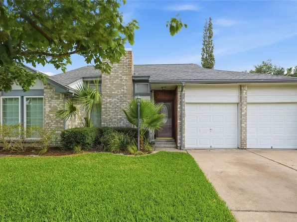 16926 Applecross Ln, Houston, TX 77084
