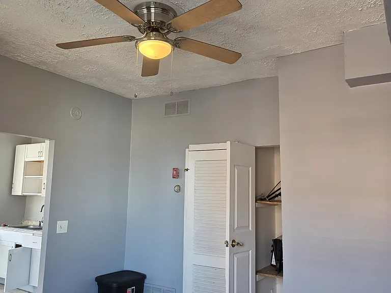 33 Benkard Ave #2 — Photo 14