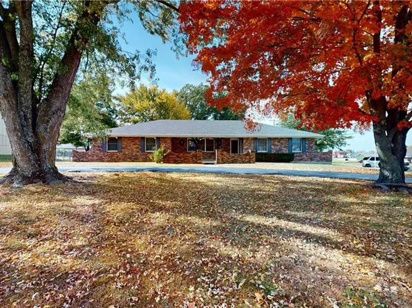 1300 S Grand Ave, El Dorado Springs, MO 64744