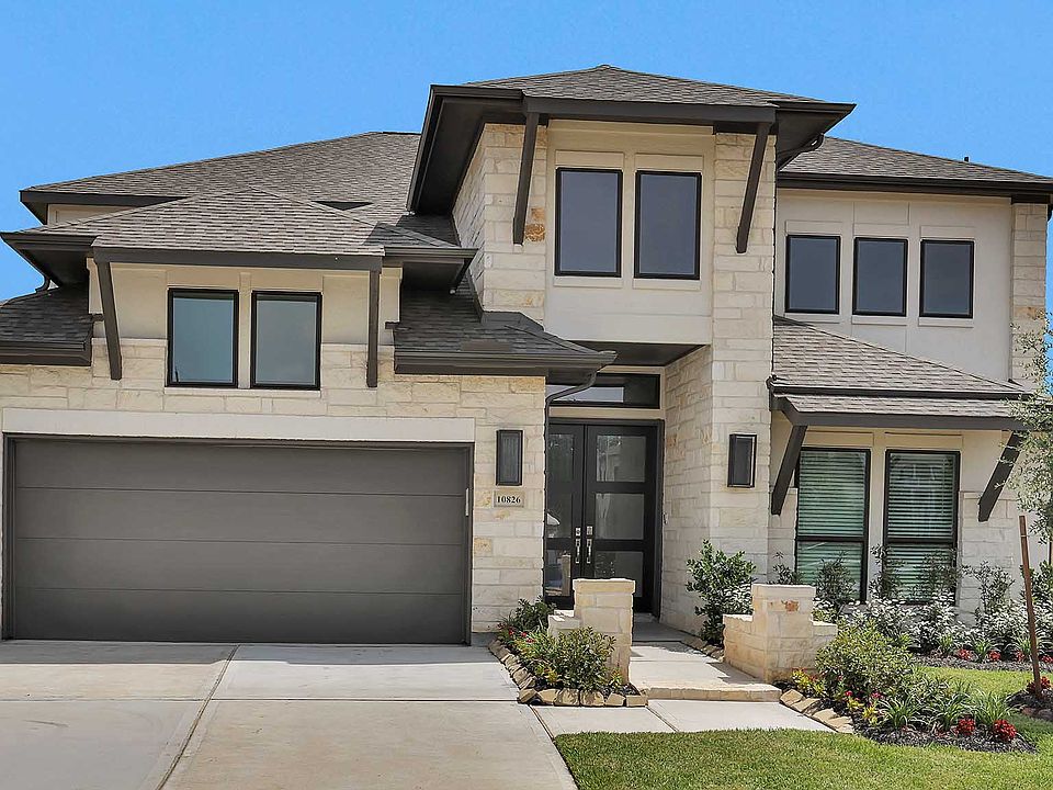1st image of 10826 Valencia Bend Dr