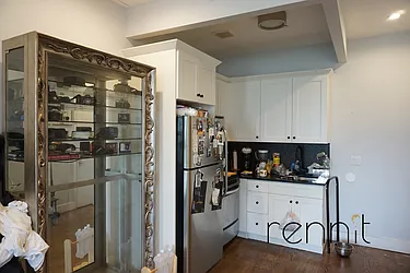 Rented by Rennit Inc.