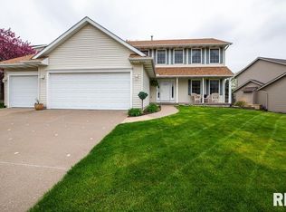 2211 E 58th St, Davenport, IA