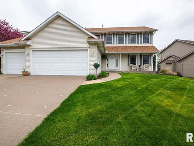 2211 E 58th St, Davenport, IA, 52807