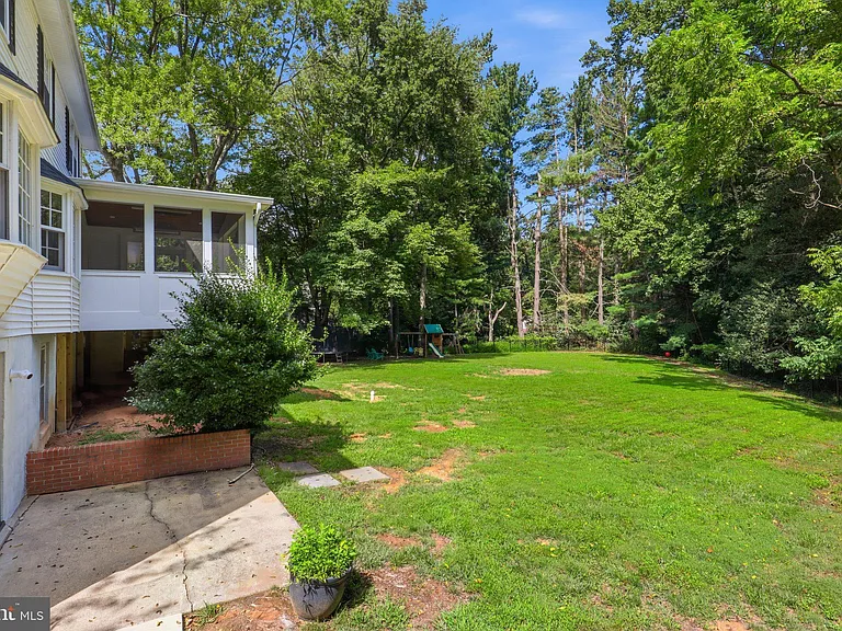 6817 Jeremiah Ct — Photo 40