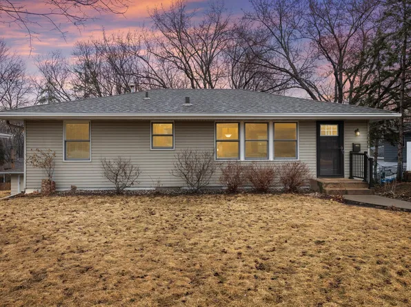2000 Gettysburg Ave N, Golden Valley, MN 55427