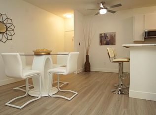 18550 Citronia St #C68363B51, Northridge, CA 91324