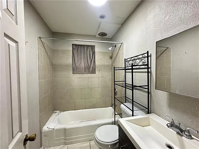 1500 Madison St #5 — Photo 9