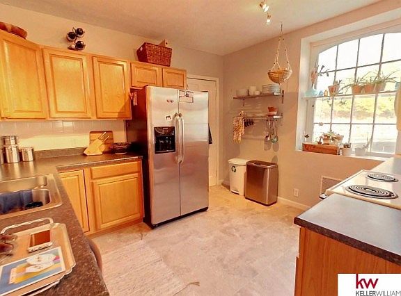 5th image of 903 S 31st St