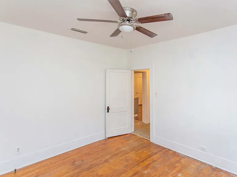 1710 Pearl Ave — Photo 17