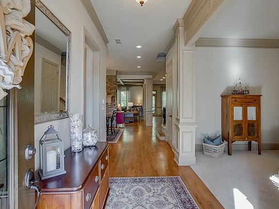 4th image of 460 Warm Springs Ct