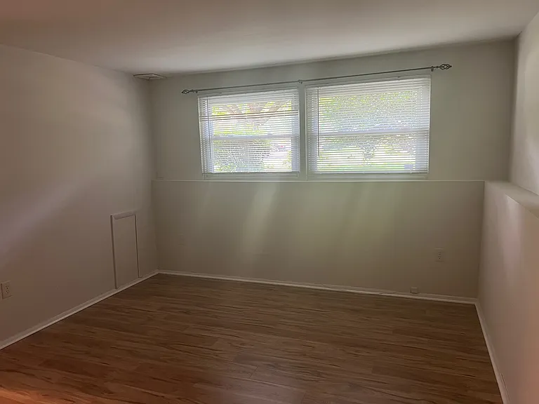 5435 The Bridle Path — Photo 5