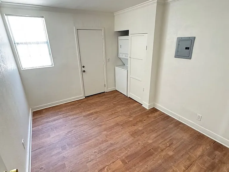 1234-1236 Rolland Curtis Pl — Photo 19