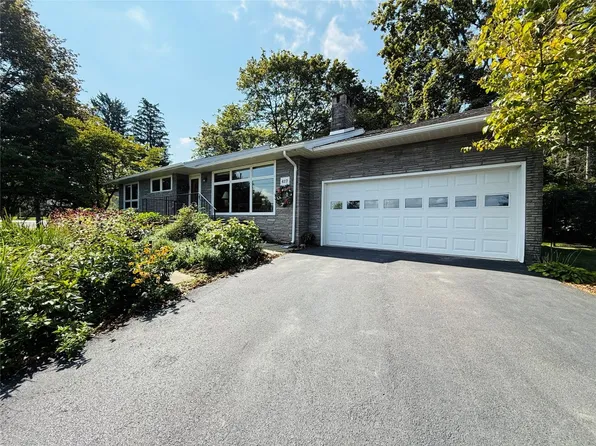 417 E Benita Blvd, Vestal, NY 13850