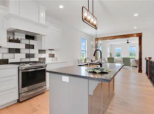 1005 S Minton Rd, Independence, MO 64056