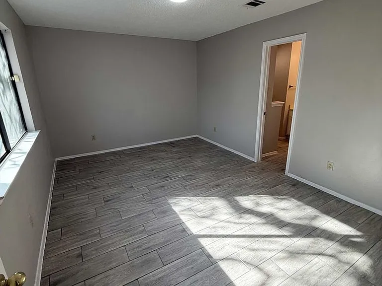 12058 Trotwood Dr — Photo 5