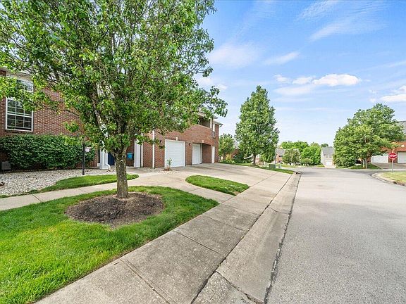 3rd image of 112 Parkside Dr