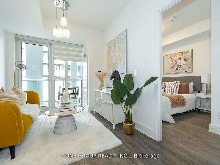 188 Fairview Mall Dr #915 — Photo 13