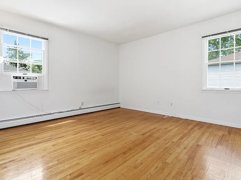 34 Davenport Ave #A — Photo 11