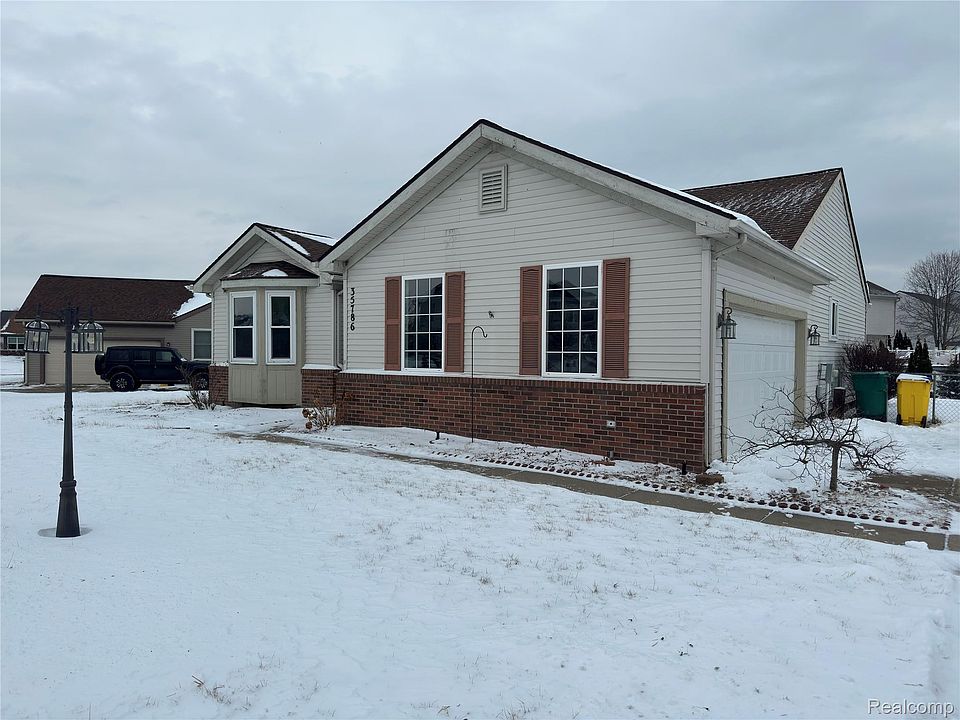 1st image of 35786 Walden Ct