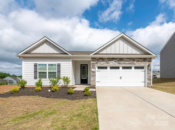 105 Tanner Loop, Troutman, NC 28166