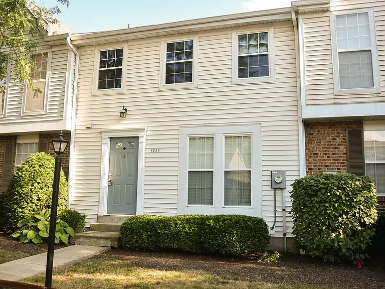 8049 Highfield Ct — Photo 1