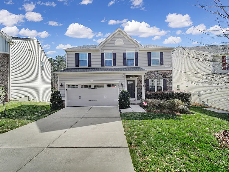 6710 Carradale Way — Photo 38
