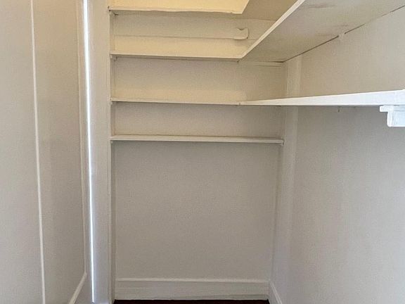 4th image of 845 Hyde St #14