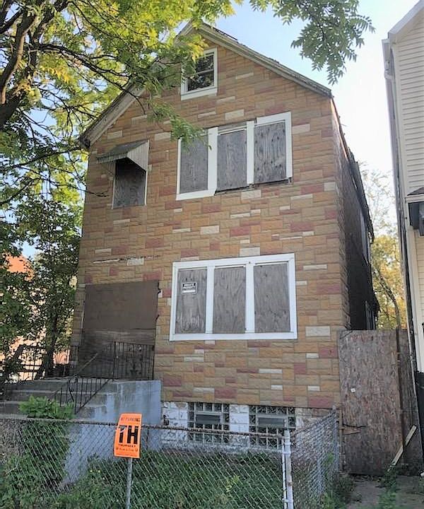 2nd image of 5153 S Racine Ave