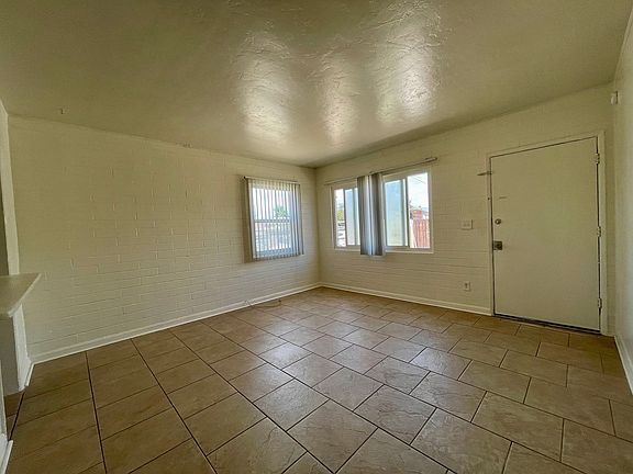 5th image of 321 Roanoke Rd #0