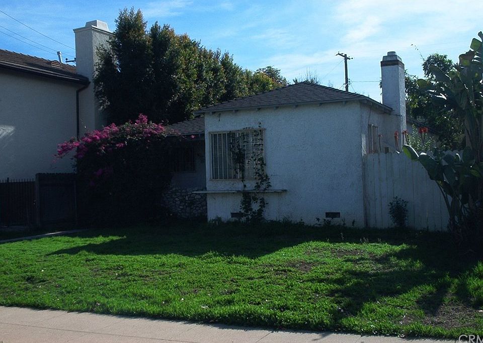 1st image of 2504 Las Flores St