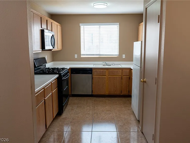 3822 Gulliver St — Photo 7