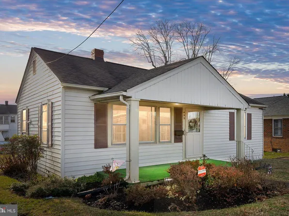 422 Bridgewater St, Fredericksburg, VA 22401