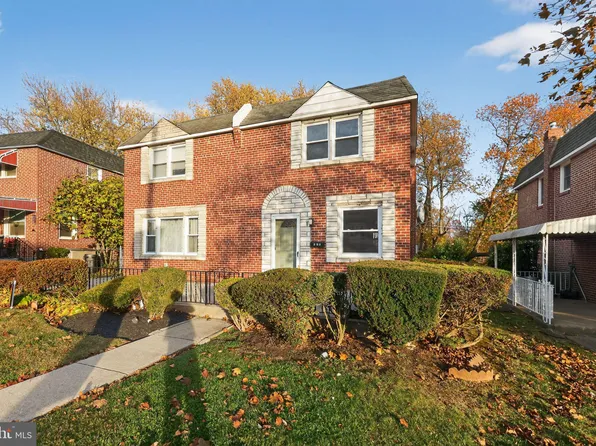 110 Lakeview Dr, Ridley Park, PA 19078