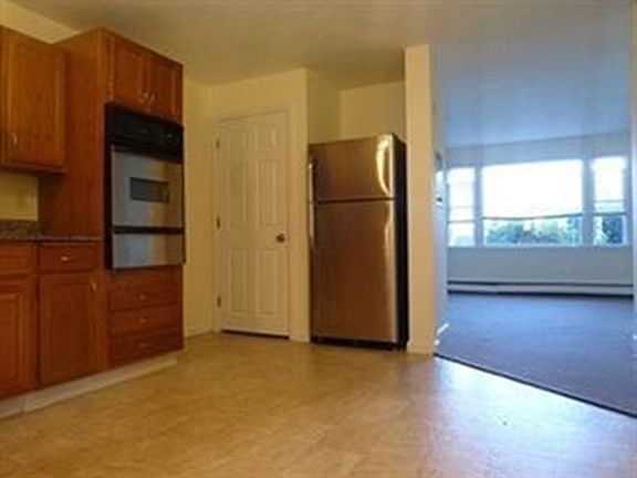 5th image of 4 Blueberry Dr APT 6