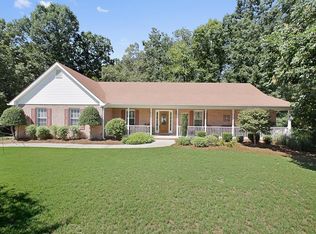 413 River Forest Dr, McDonough, GA