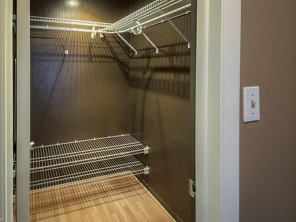 5th image of 6310 Greenwood Pkwy APT 302