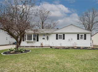 7647 Pinehurst Dr, Mentor On The Lake, OH 44060